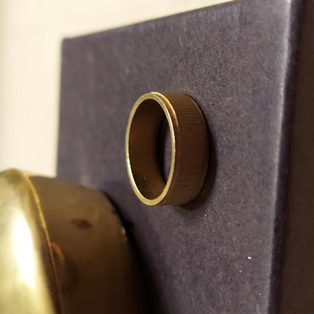 Vintage Uncas Textured Gold Band